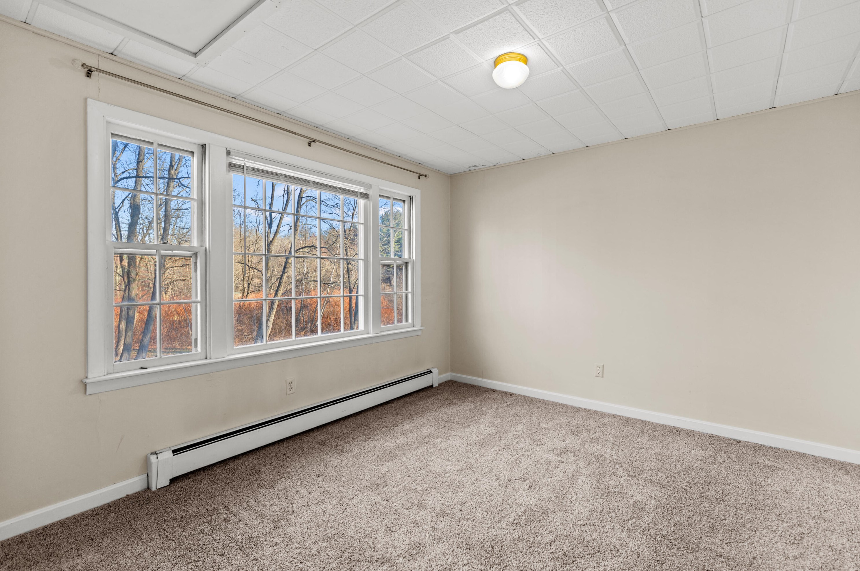 13 Middle Rd, Portland ME  04105-1817 exterior