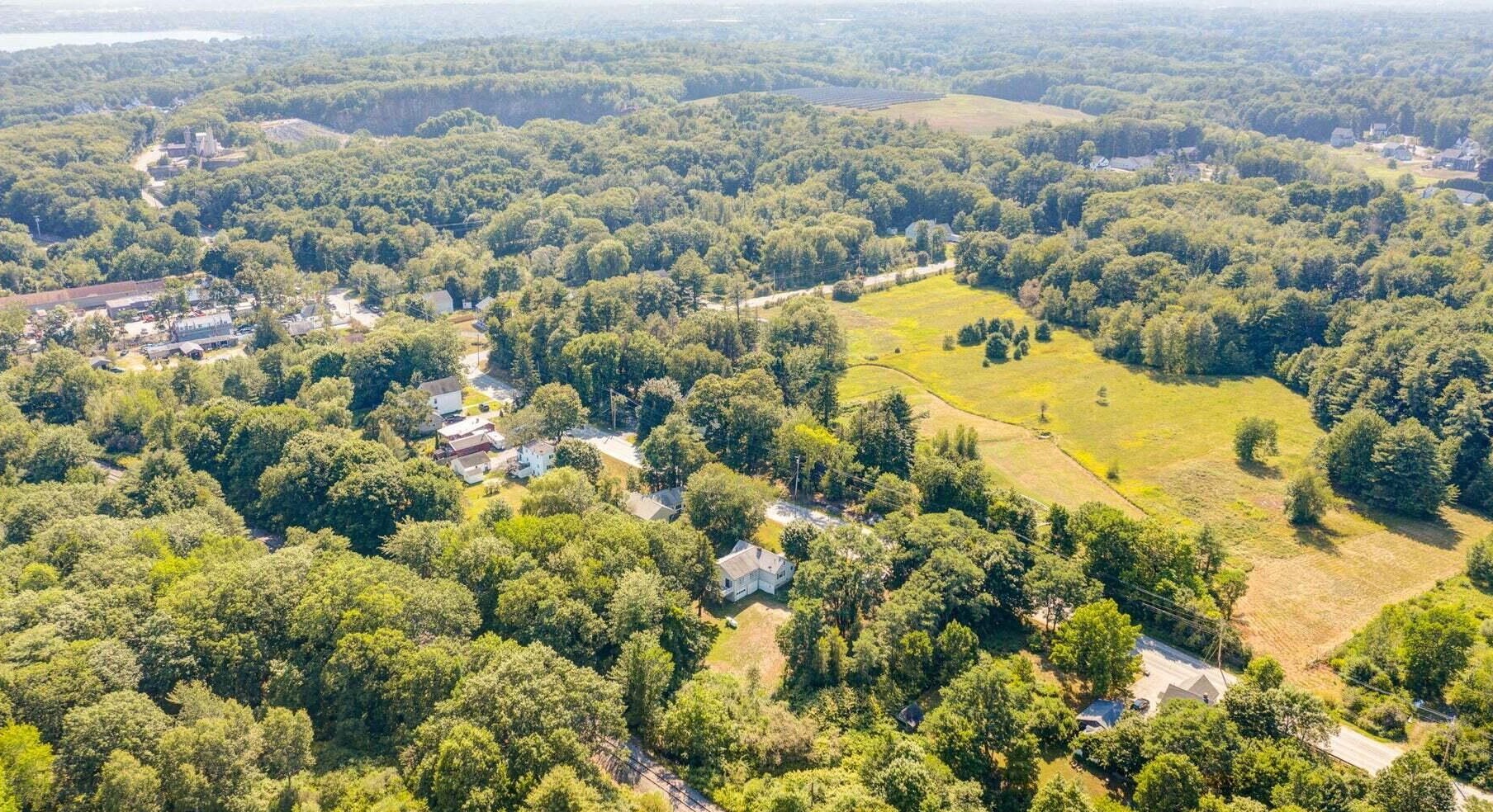 13 Middle Rd, Portland ME  04105-1817 exterior