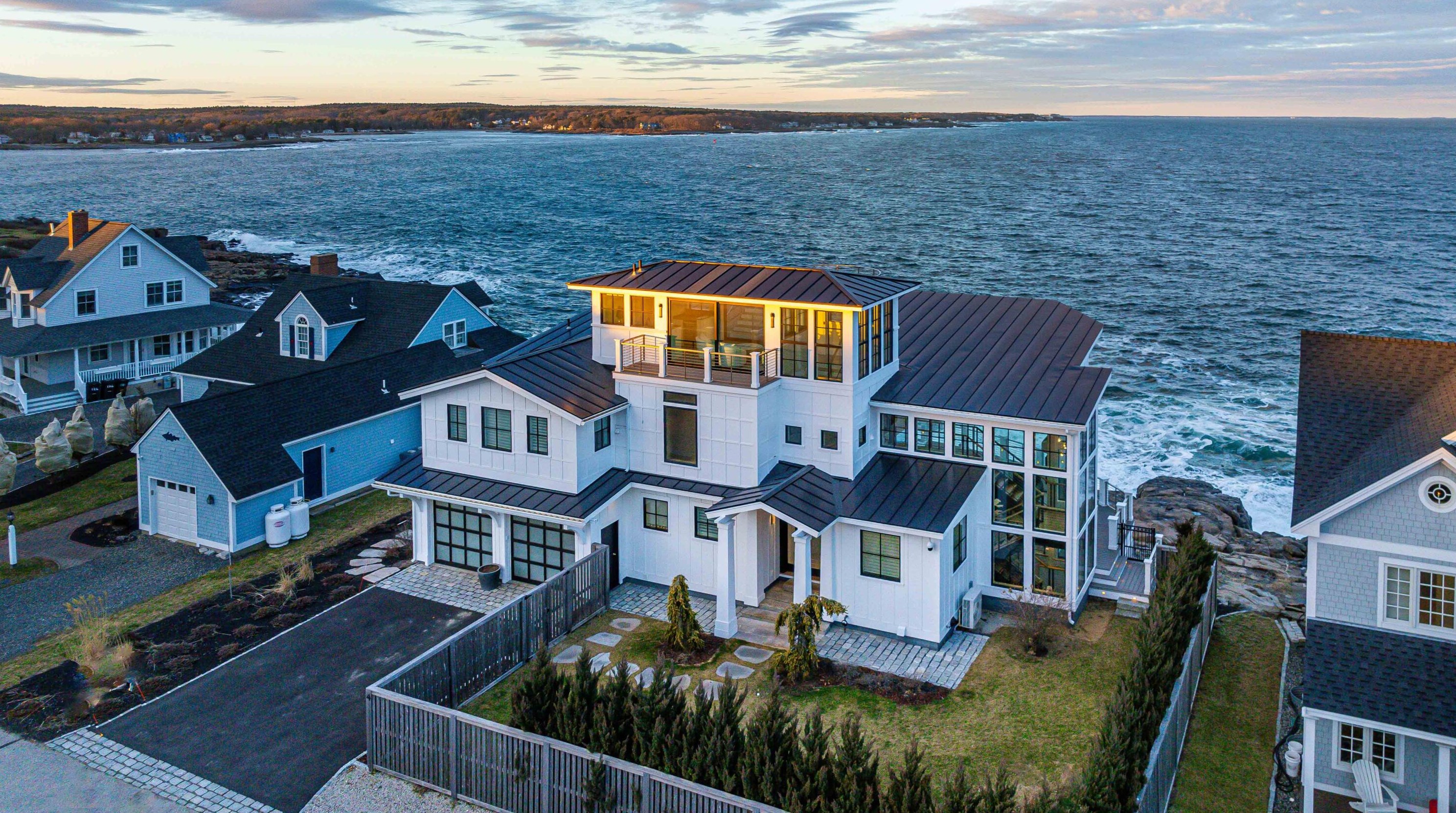 4 Nubble Pt, York ME  03909-6808 exterior