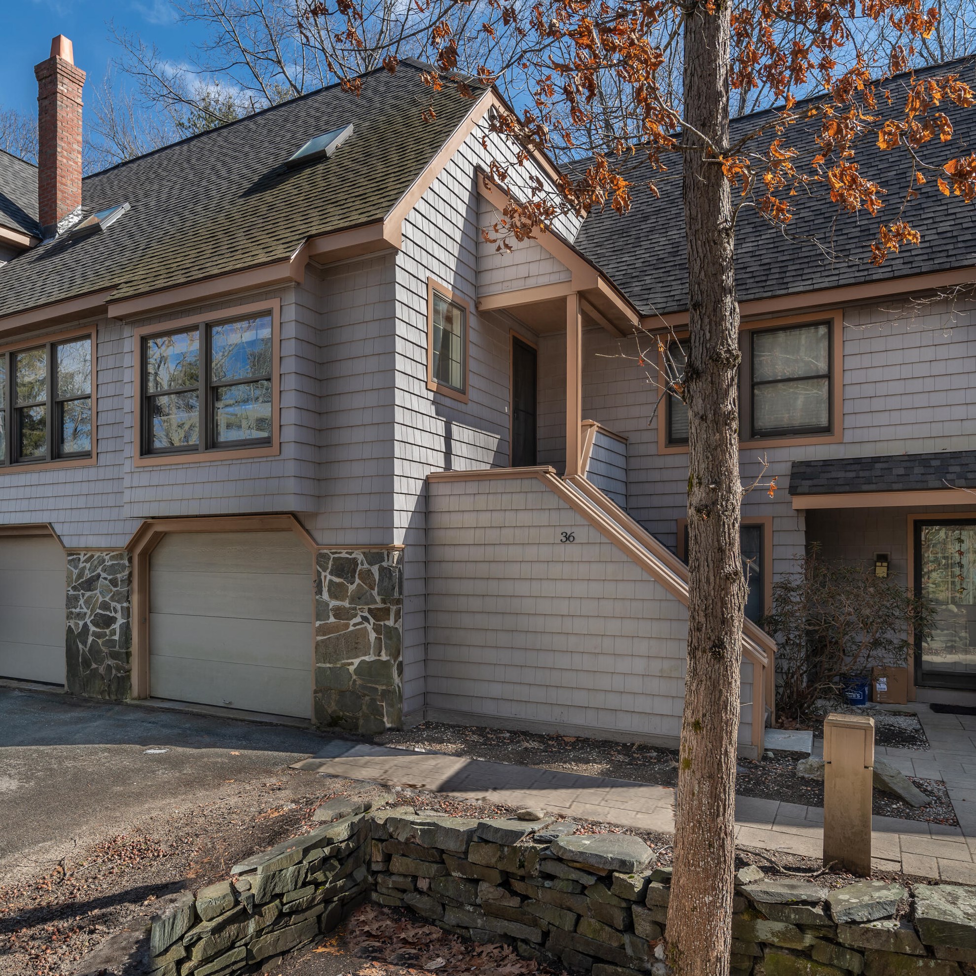 36 Concord Pl, Portland ME  04107-1600 exterior