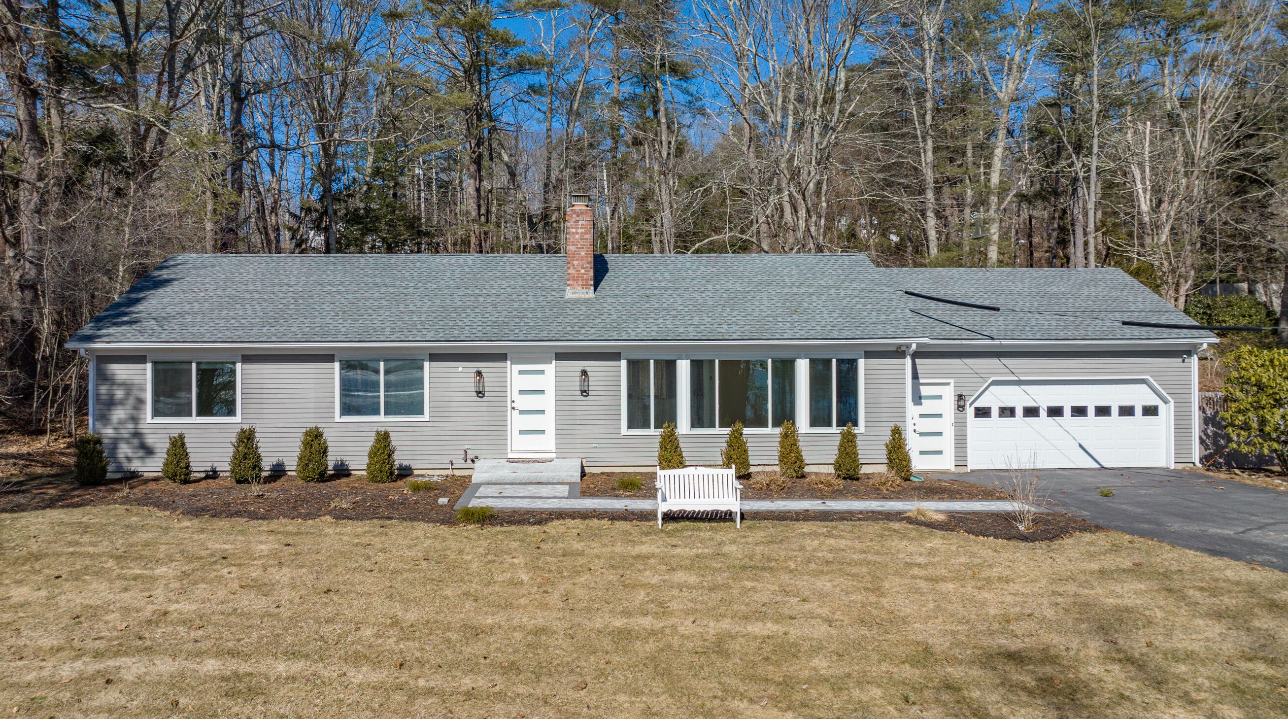 8 Ledge Rd, Portland ME  04110-1107 exterior