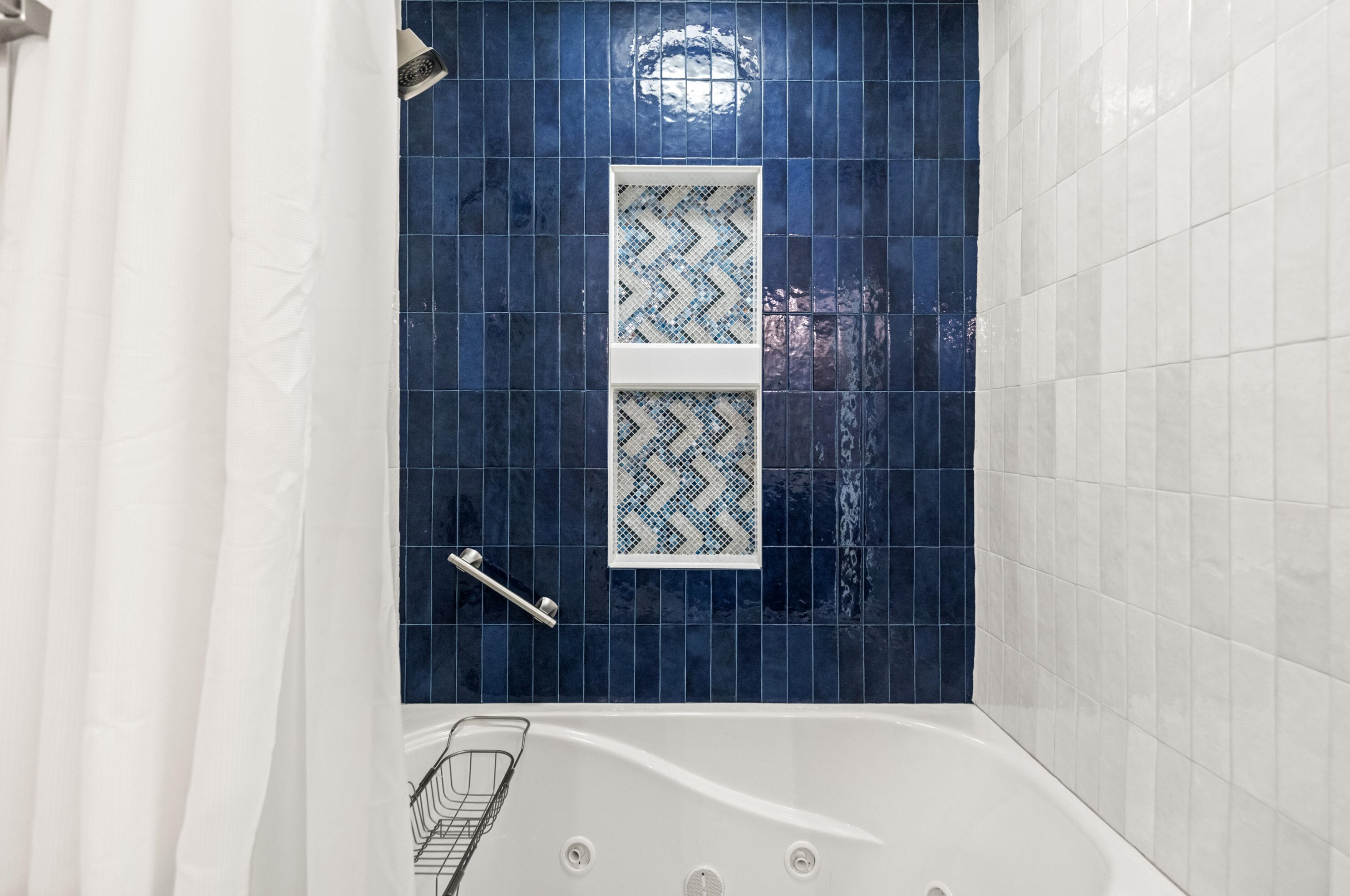 8 Ledge Rd, Portland ME  04110-1107 exterior