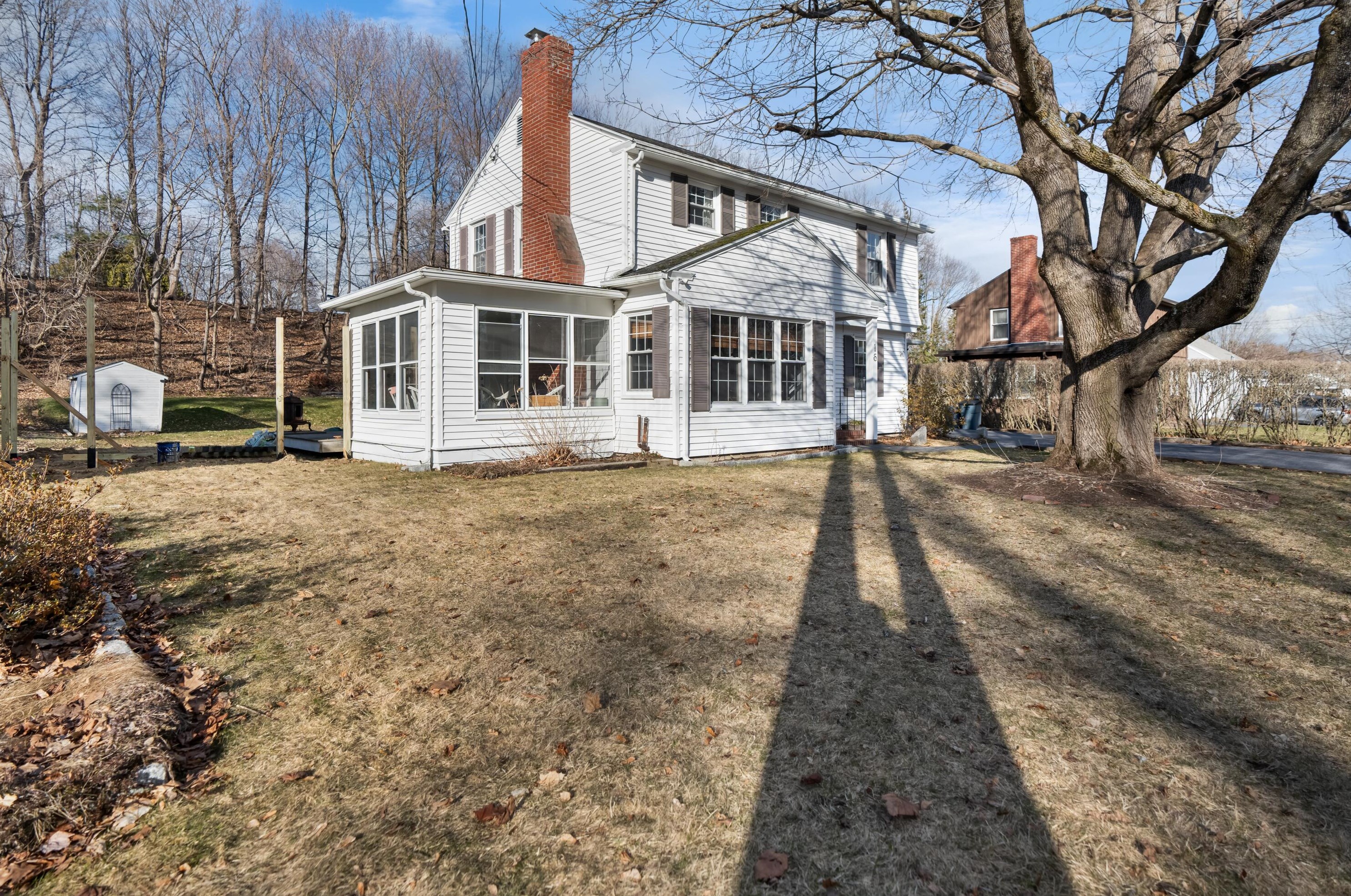 16 Brooks Ave, Lewiston ME  04240-5902 exterior