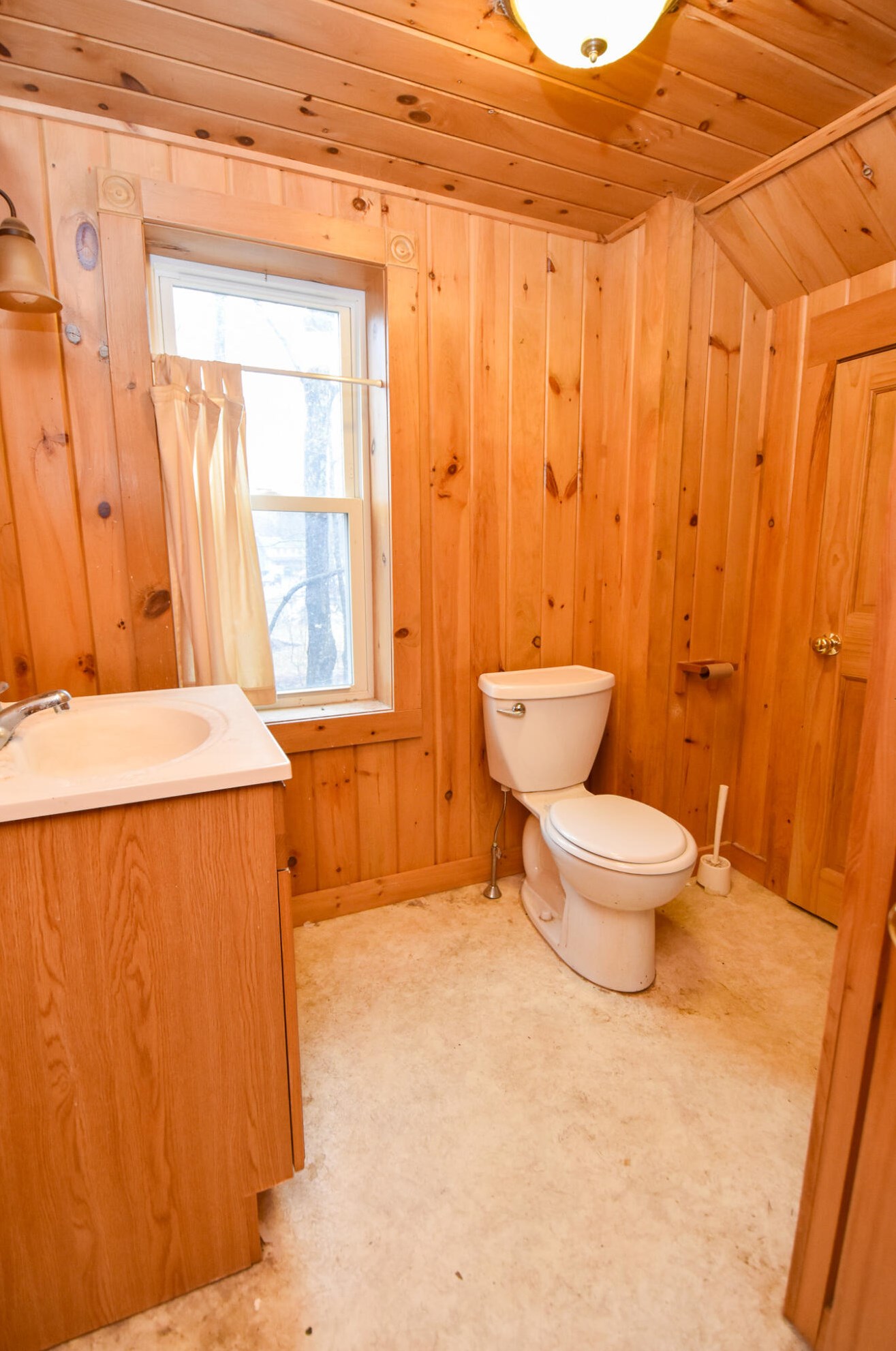 270 Main St, Sebec ME  04426-1243 exterior