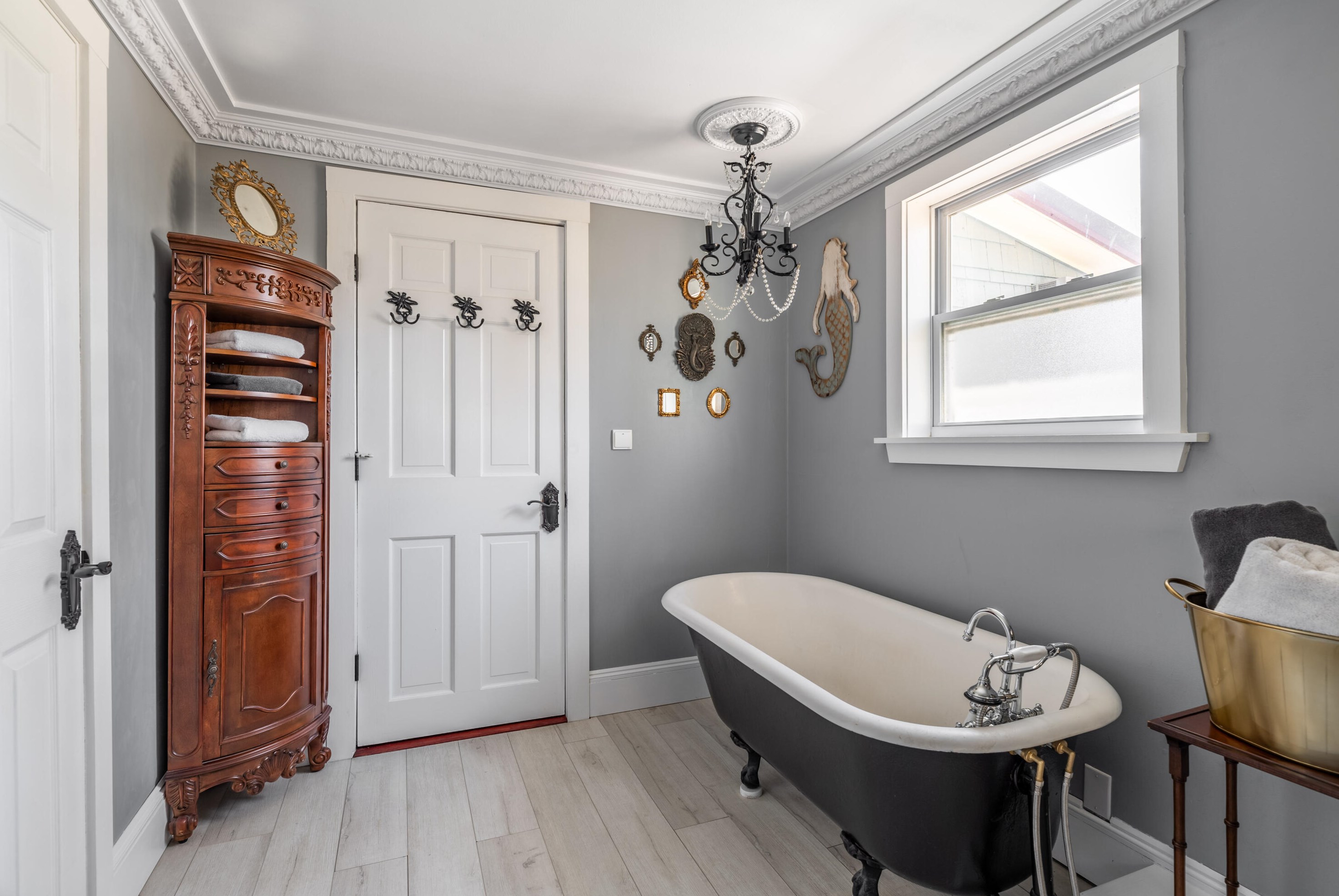 75 Pleasant St, Sebec ME  04426-1239 exterior