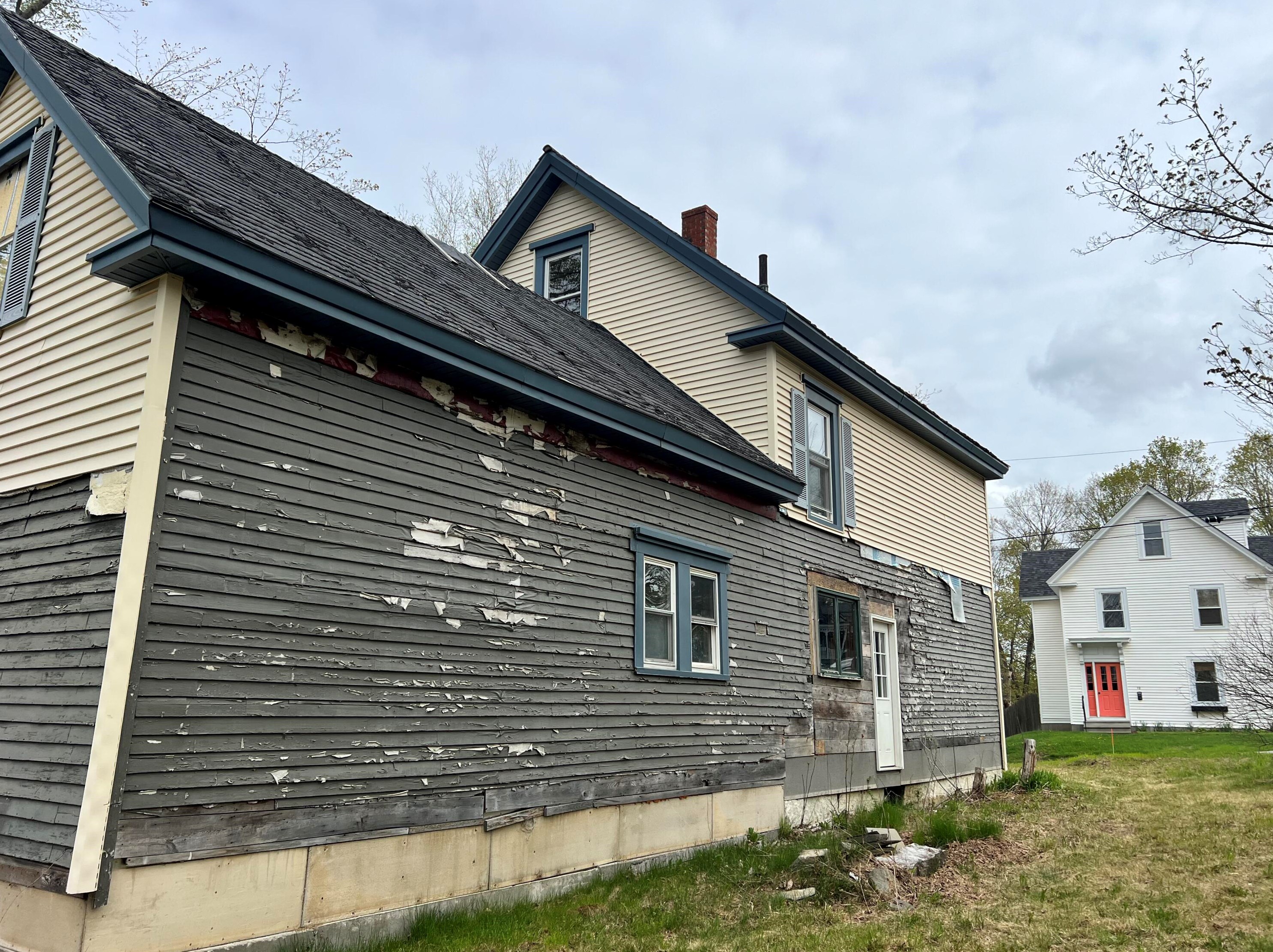 5 High St, Sebec ME  04426-1208 exterior