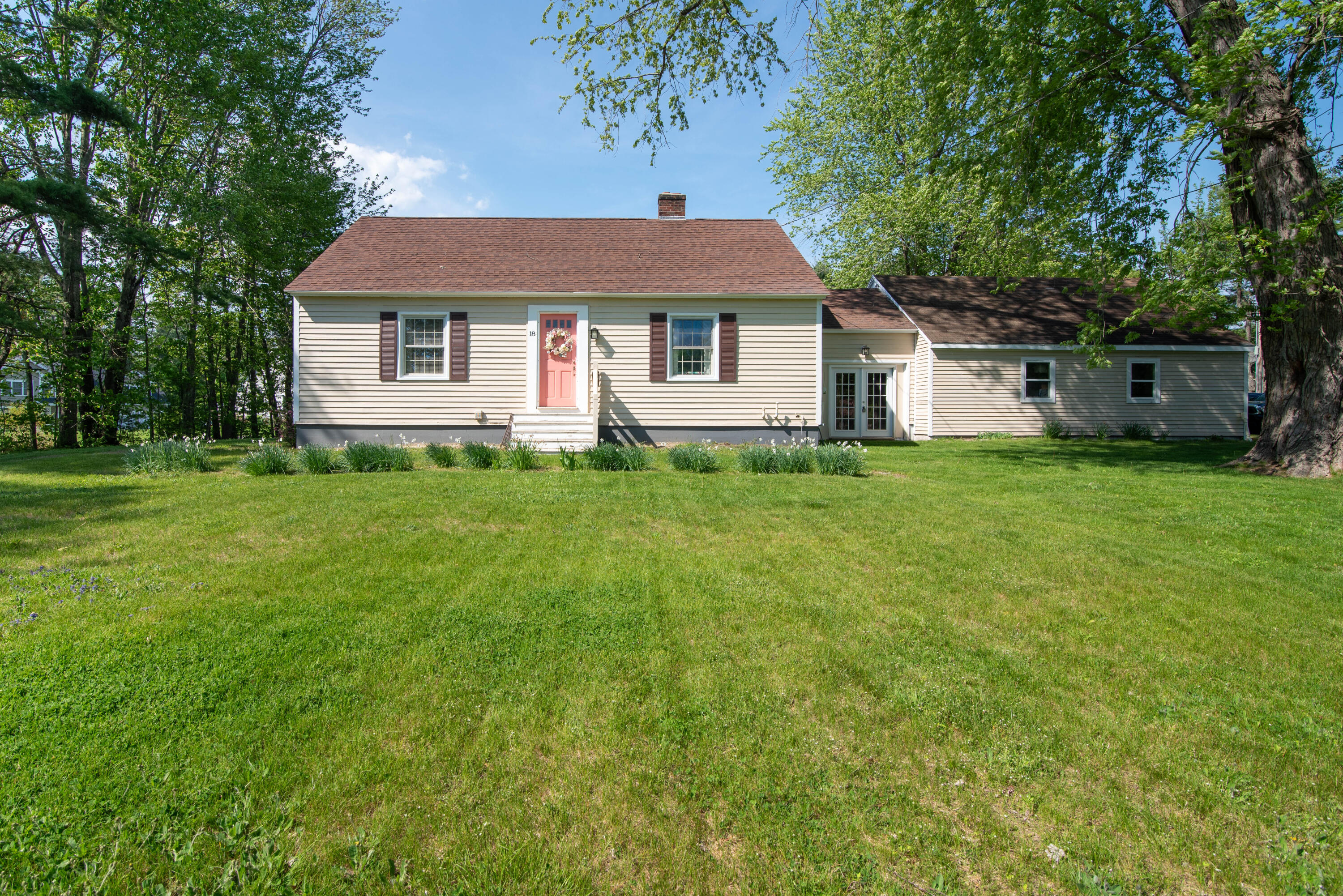 18 Ross Rd, Saco, ME 04072 MLS 1590605 Coldwell Banker