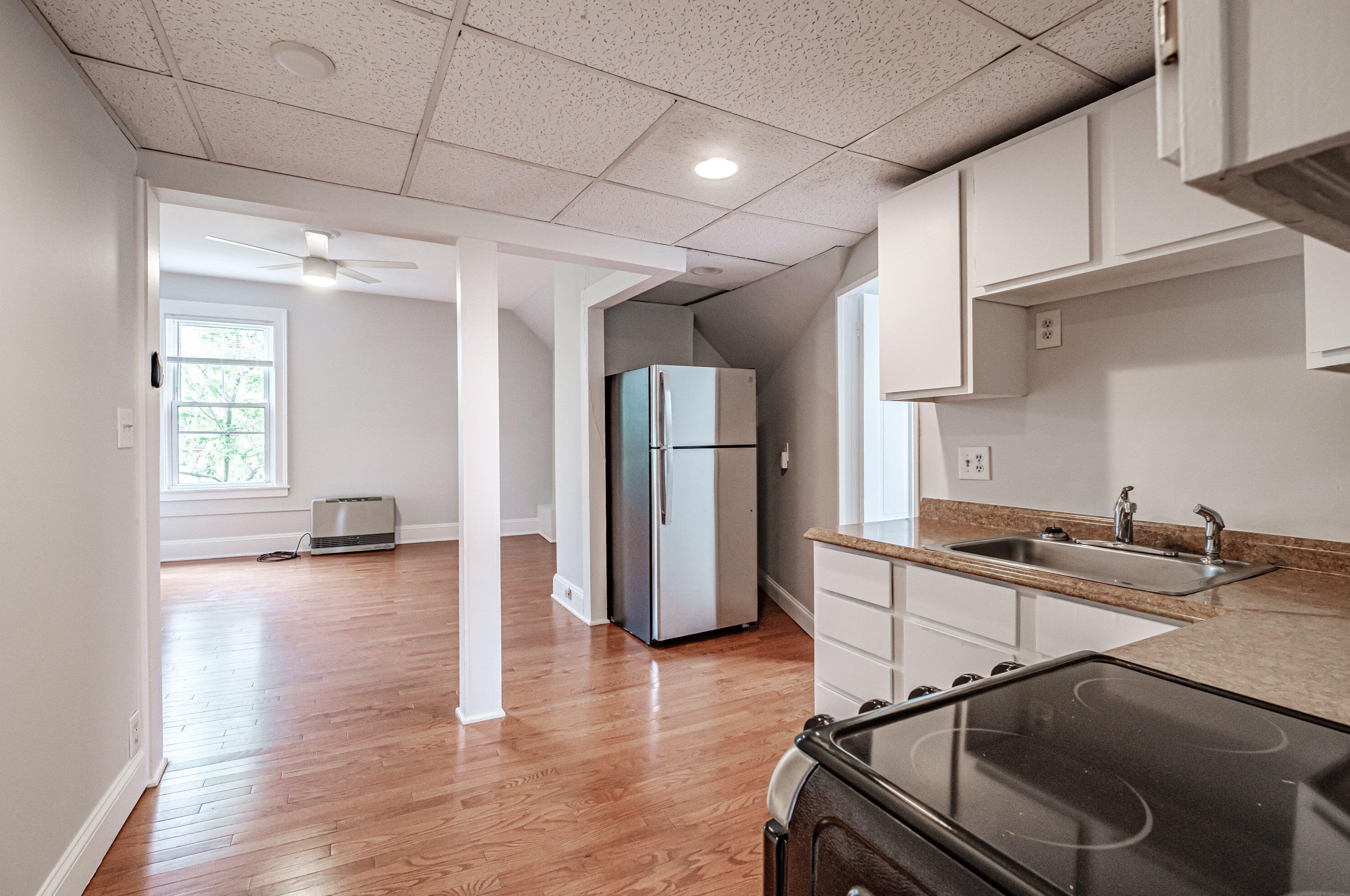 89 Carleton St, Portland ME 04102-5204 exterior