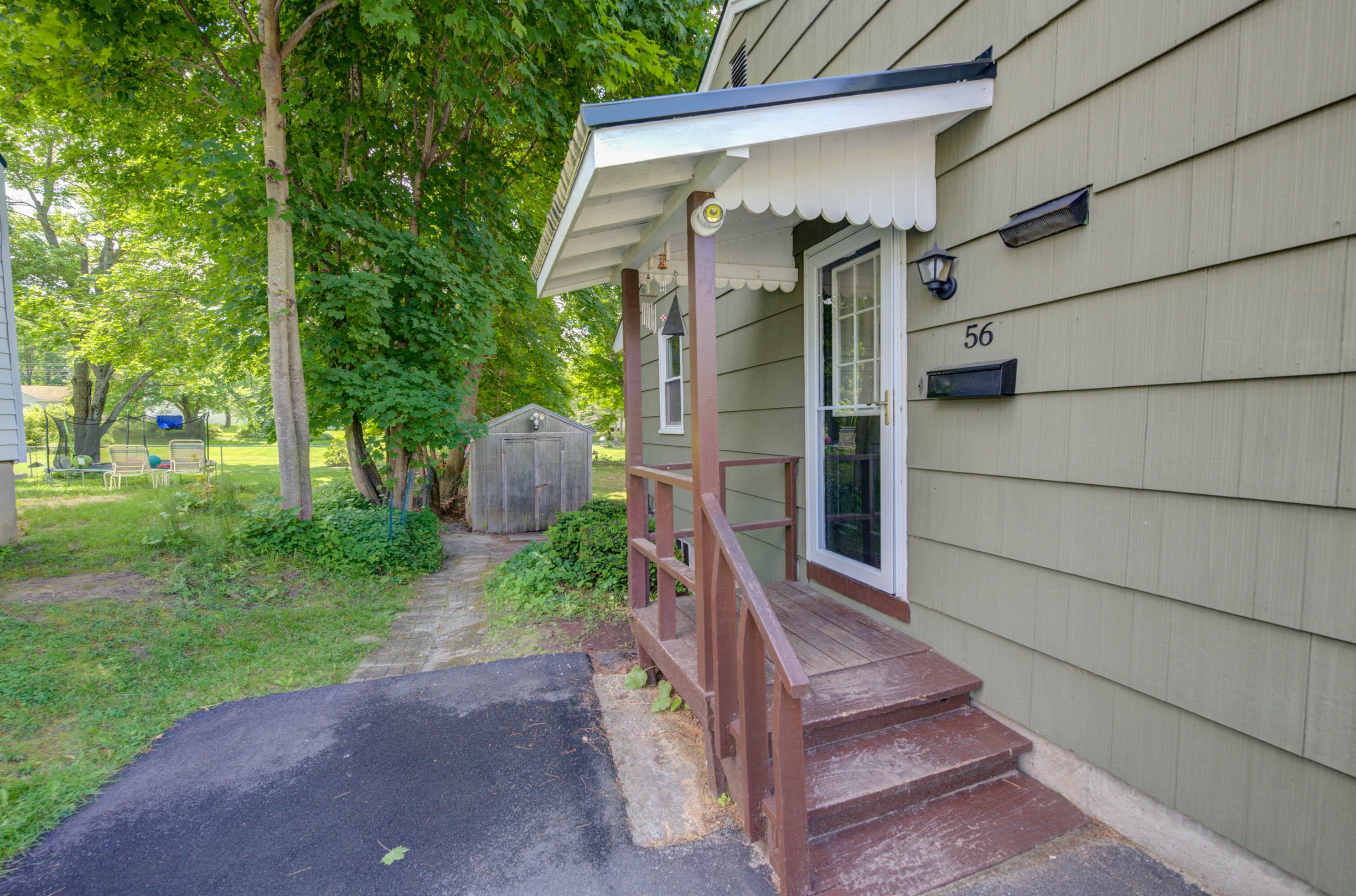 56 Newland Ave, Augusta, ME 04330