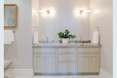 387 Commercial Street #710, Portland, ME 04101 - Photo 15