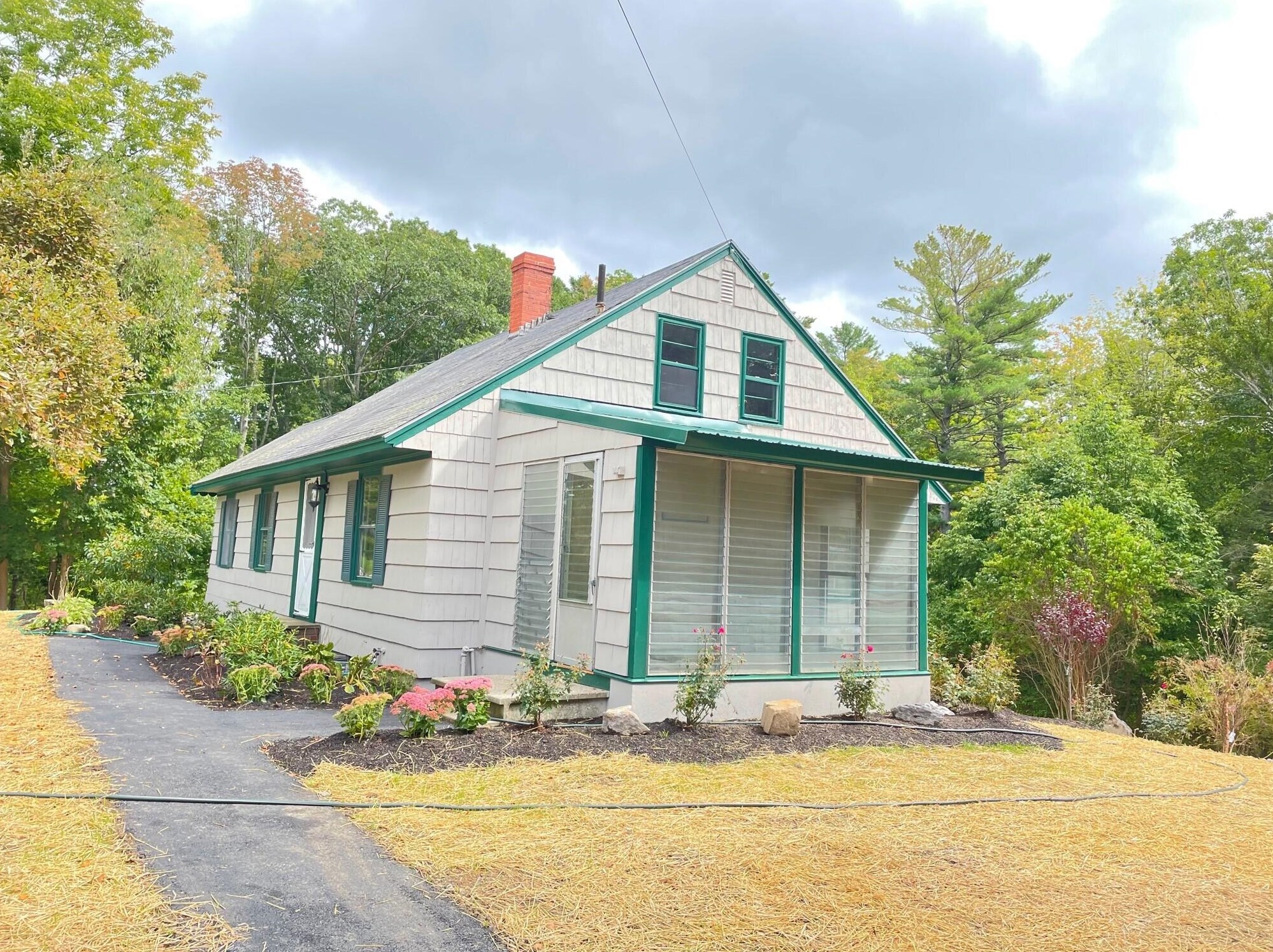 77 Middle Rd, Portland ME  04105-1820 exterior