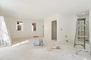 33 Magnolia Ln, Gardiner, ME 04345 - Photo 3