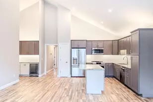 18 Daybreak Ln, Windham, ME 04062 - Photo 1