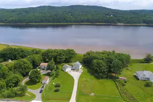 985 N North Main St, Winterport, ME 04496 - Photo 9