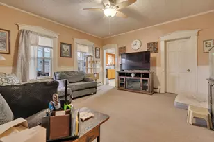 52 Maple St, Saco, ME 04072 - Photo 13