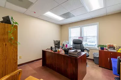 270 Pleasant Street, Rockland, ME 04841 - Photo 19