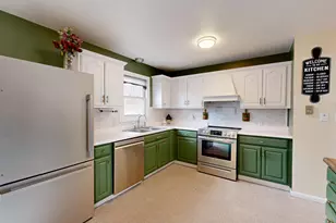 36 Sewall St, Livermore Falls, ME 04254 - Photo 9