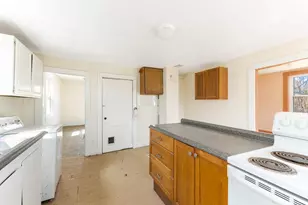 76 Fish St, Thomaston, ME 04861 - Photo 15