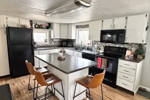 10 Dow St, Fort Kent, ME 04743 - Photo 5