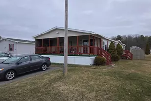 16 Sarah Ave, Lewiston, ME 04240 - Photo 7