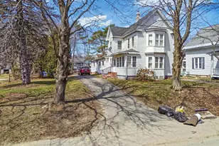 18 Pleasant St, Waterville, ME 04901 - Photo 3