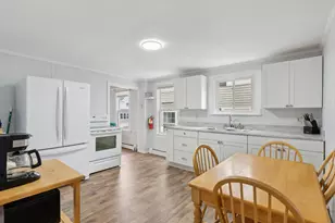 16 Union Ave, Old Orchard Beach, ME 04064 - Photo 17