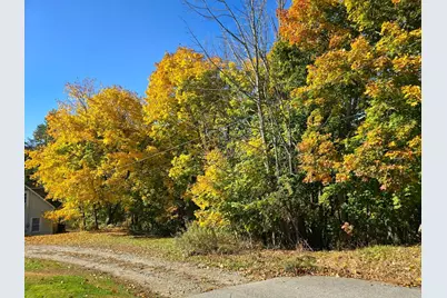 75 Lucille Avenue, Lewiston, ME 04240 - Photo 3