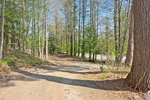 34 Veterans St, Peru, ME 04290 - Photo 3