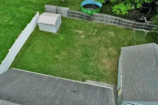 11 Hogan St, Houlton, ME 04730 - Photo 7