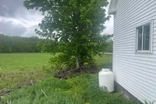 722 Farmington Rd, Strong, ME 04983 - Photo 25