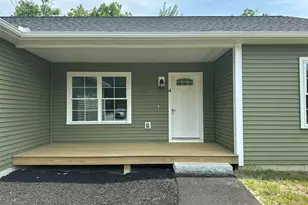 4 Lochview Dr, Lewiston, ME 04240 - Photo 9