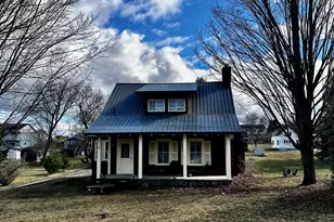 33 Washington St, Caribou, ME 04736 - Photo 3