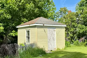 14 Water St, Eastport, ME 04631 - Photo 9