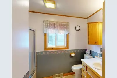 180 Bowdoin Street, Millinocket, ME 04462 - Photo 27