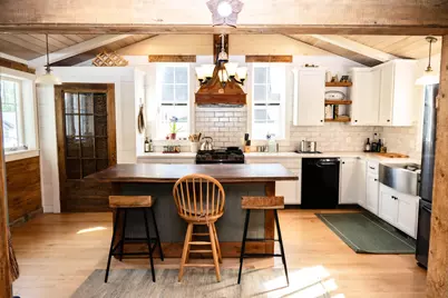 17 Green Street, Dover Foxcroft, ME 04426 - Photo 9