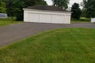 28 York St, Caribou, ME 04736 - Photo 3