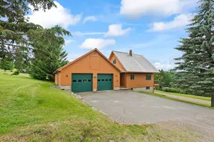 11 Overlook Rd, Rangeley, ME 04970 - Photo 9
