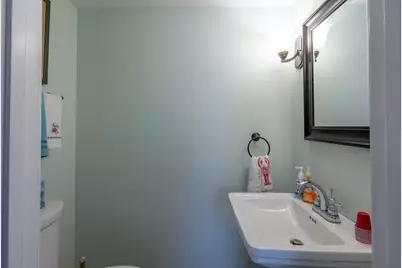 26 Sea Street, Boothbay Harbor, ME 04538 - Photo 17