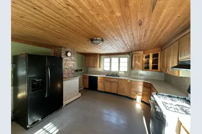 17 Elm Street, Houlton, ME 04730 - Photo 3