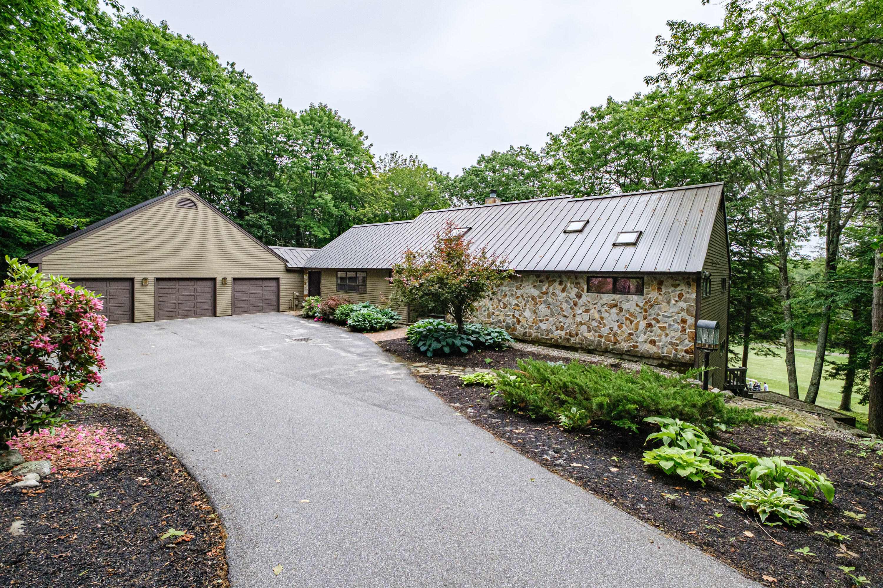 15 Inverness Rd, Falmouth, ME 04105 - MLS 1628641 - Coldwell Banker