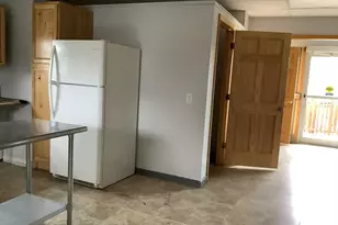 33 Davis St, Presque Isle, ME 04769 - Photo 3