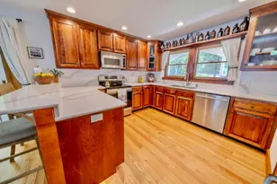 19 Glenview Ln, Belfast, ME 04915 - Photo 11