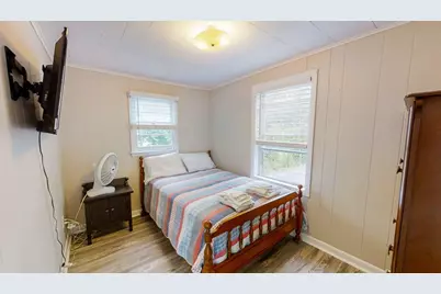 40 E Grand Avenue, Old Orchard Beach, ME 04064 - Photo 21