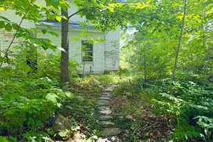 610 E Sangerville Rd, Sangerville, ME 04479 - Photo 11