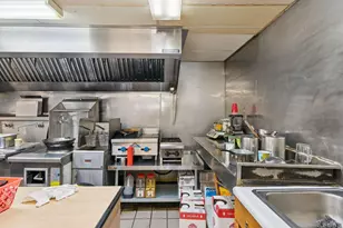 88 Russell St, Lewiston, ME 04240 - Photo 17