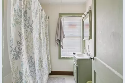 88 Russell Street, Lewiston, ME 04240 - Photo 35