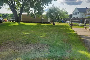 68 Prospect St, Millinocket, ME 04462 - Photo 21