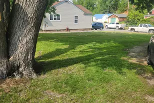 68 Prospect St, Millinocket, ME 04462 - Photo 27