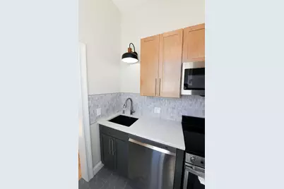 147 Pleasant Avenue #2, Portland, ME 04103 - Photo 7