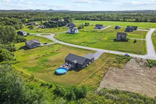 204 Edenfield Dr, Hermon, ME 04401 - Photo 9